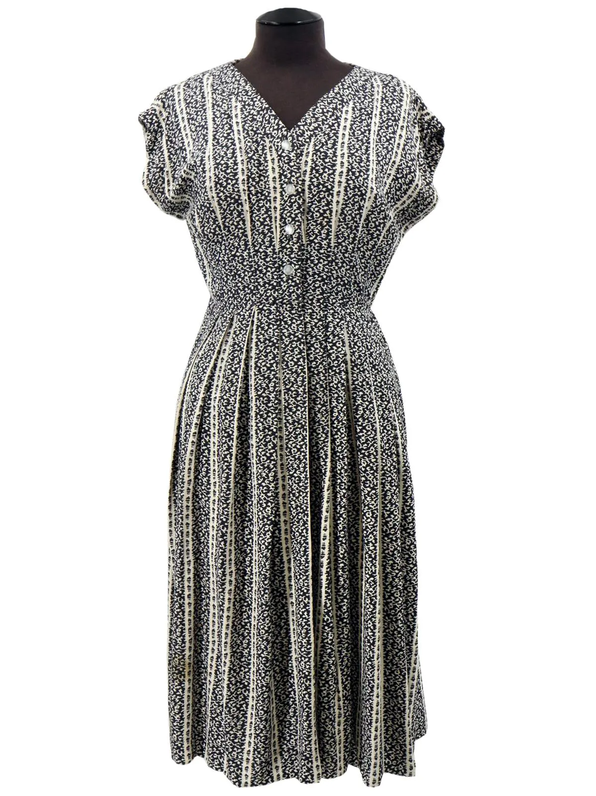 1940s Vintage Black & Cream Print Rayon Dress