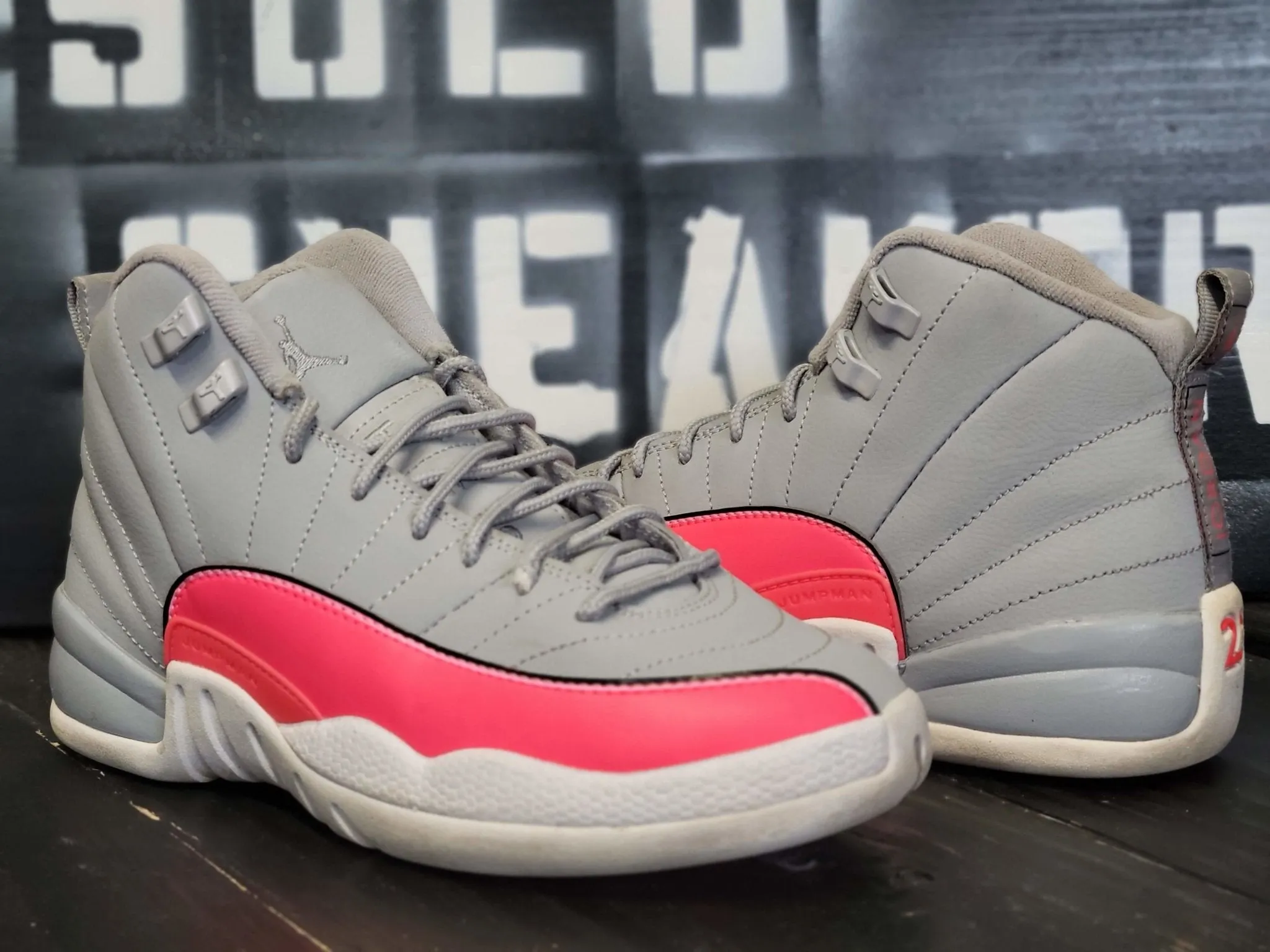 2019 Jordan 12 Retro Grey/Pink Basketball Shoes 510815-060 Kid 7y Women 8.5