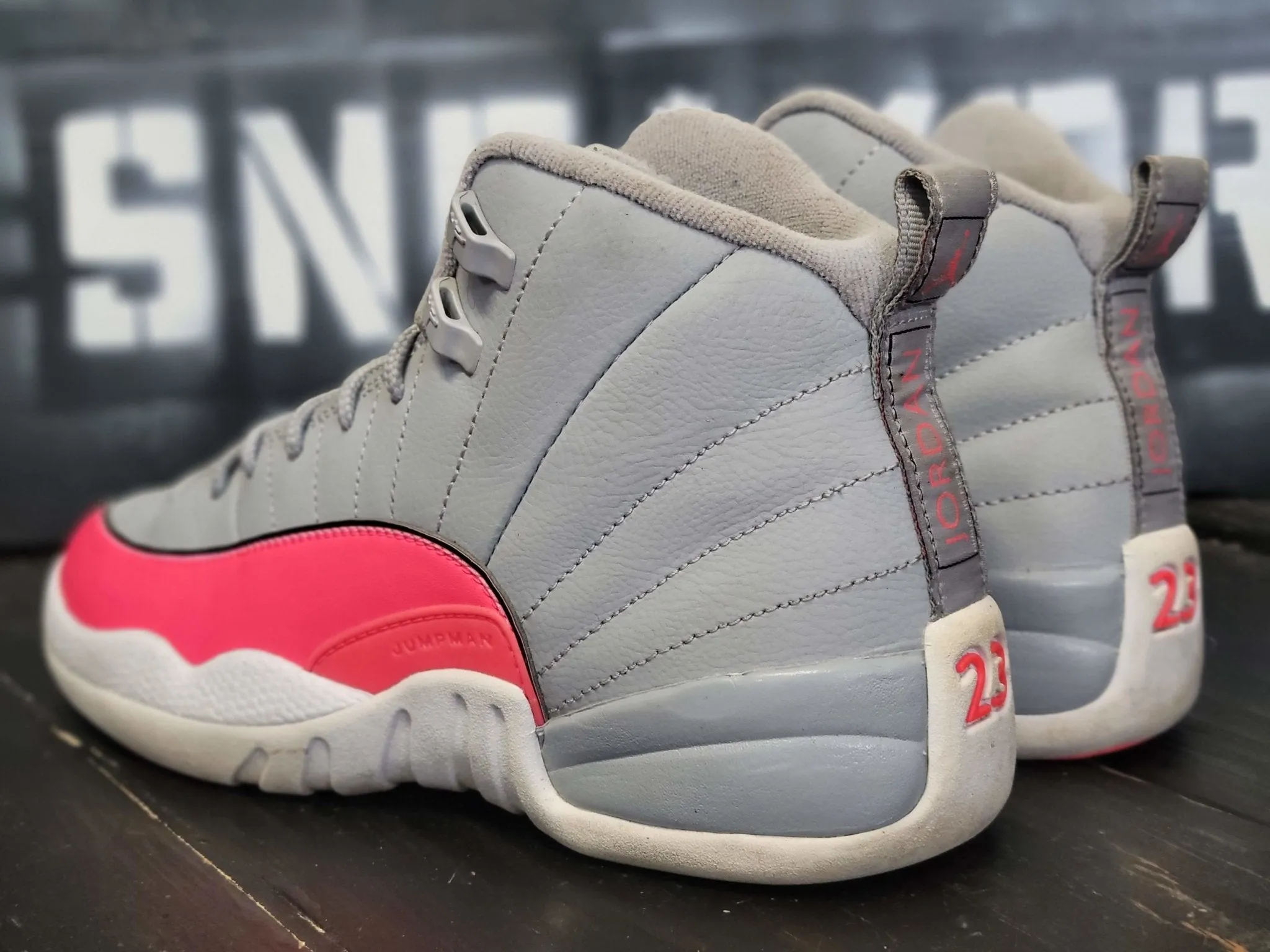 2019 Jordan 12 Retro Grey/Pink Basketball Shoes 510815-060 Kid 7y Women 8.5