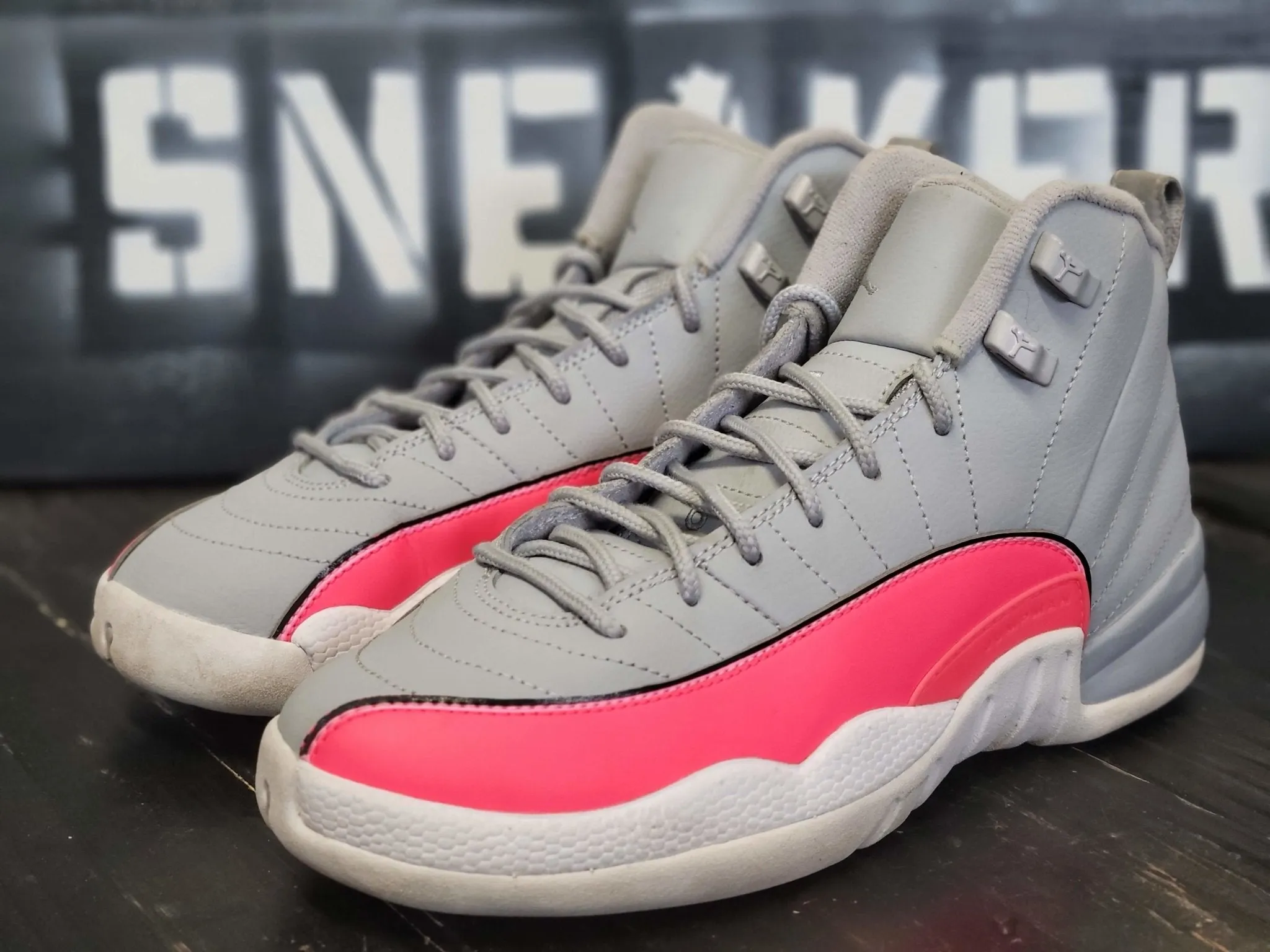 2019 Jordan 12 Retro Grey/Pink Basketball Shoes 510815-060 Kid 7y Women 8.5