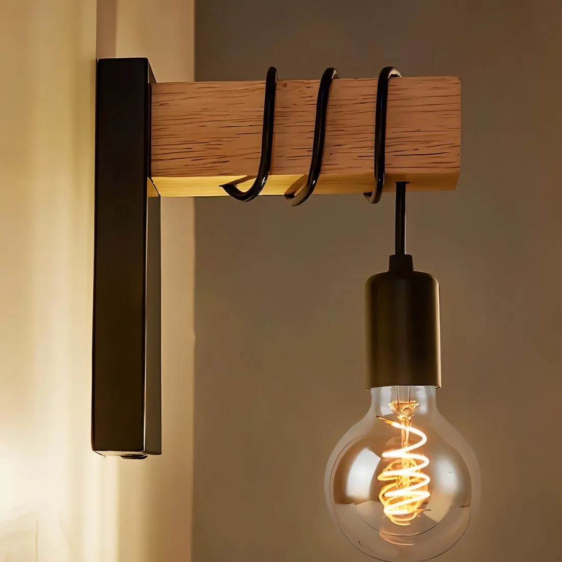 Dewar Wall Lamp