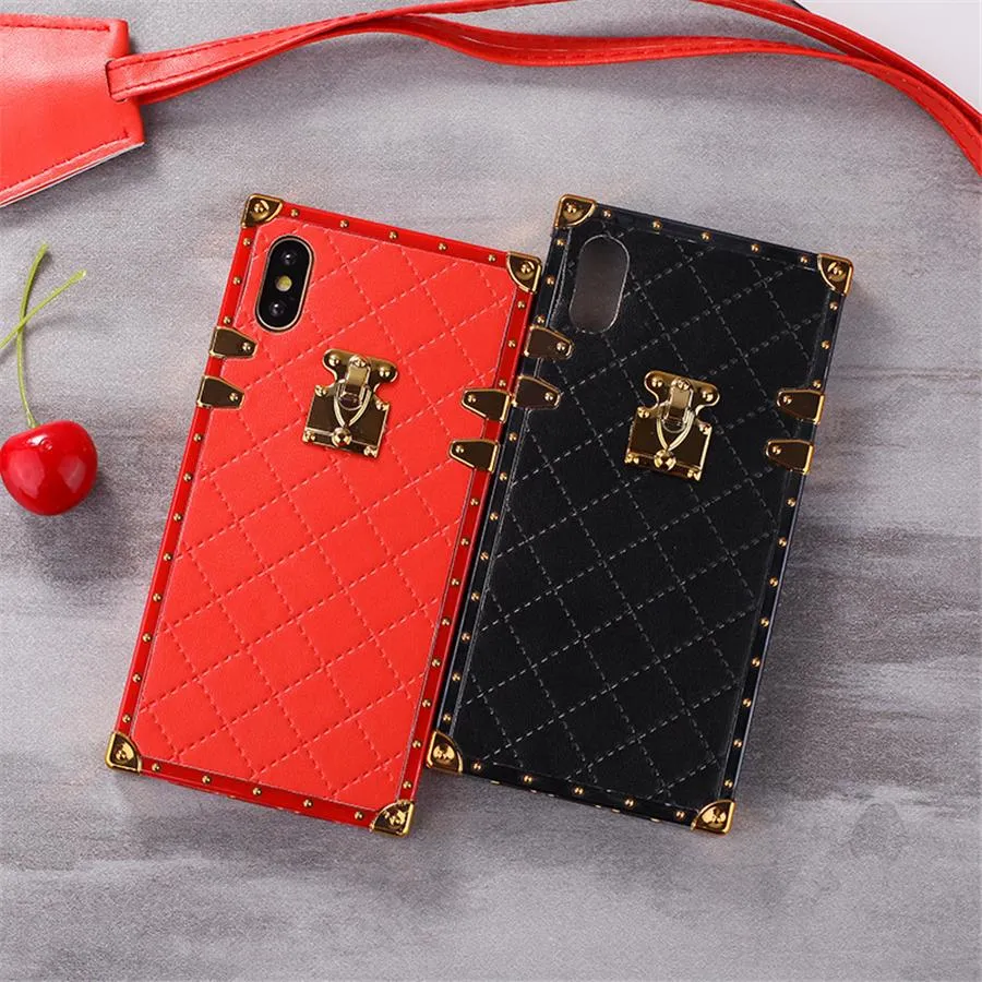 Luxury PU Leather Phone Cases for iphone X 6 6s 7 8 Plus XR Xs Max Fashion Square Lattice Vintage Phone Back Cover Coque Case