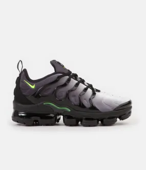 Nike Air VaporMax Plus Shoes - Black / Volt - White