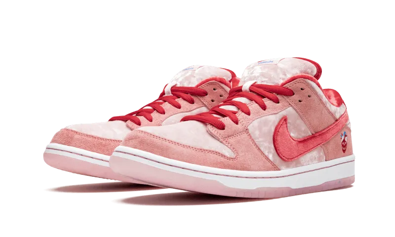 Nike SB Dunk Low Pro StrangeLove