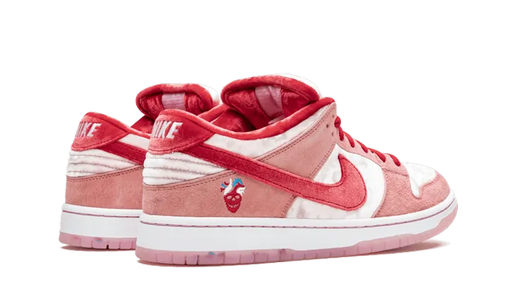 Nike SB Dunk Low Pro StrangeLove